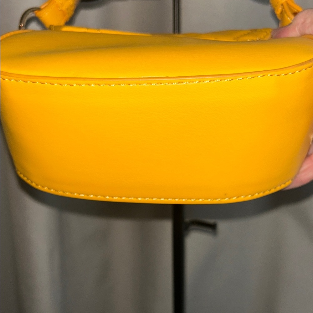 Badgley Mischka Mustard Yellow Mini Bag NWT - Picture 4 of 4